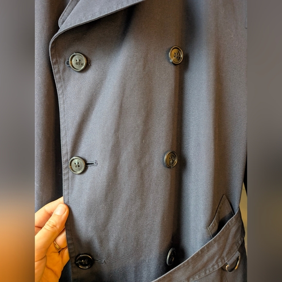 Vintage London Fog Trench Coat Lightweight Oversized Navy Plaid Lining Large 42R - Picture 7 of 15